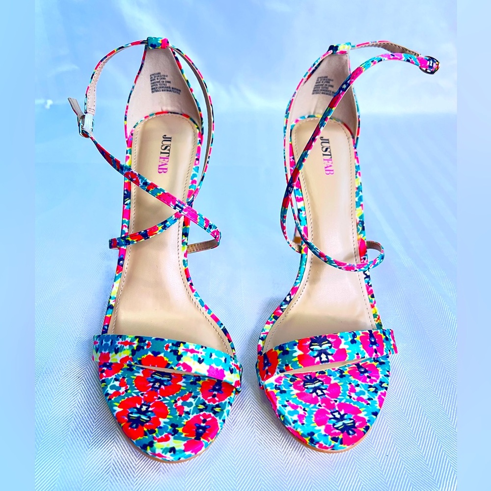 JustFab Floral Criss Cross Heels Size 10